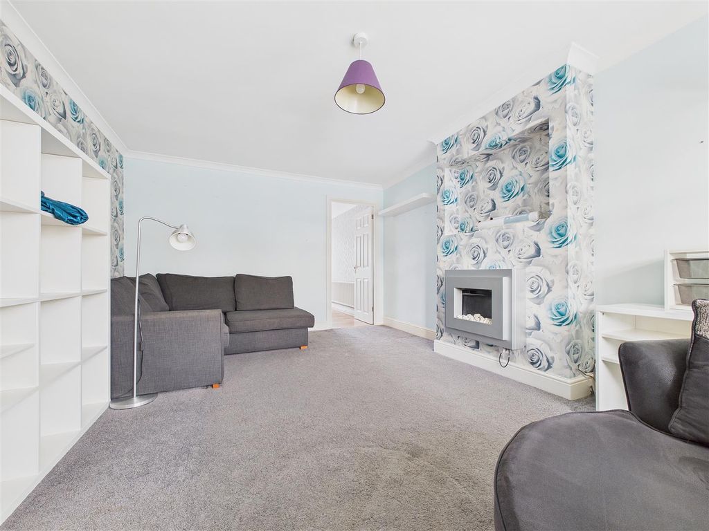 Property photo 3 of 36 Cam01407G0-Pr0044-Still002.Jpg