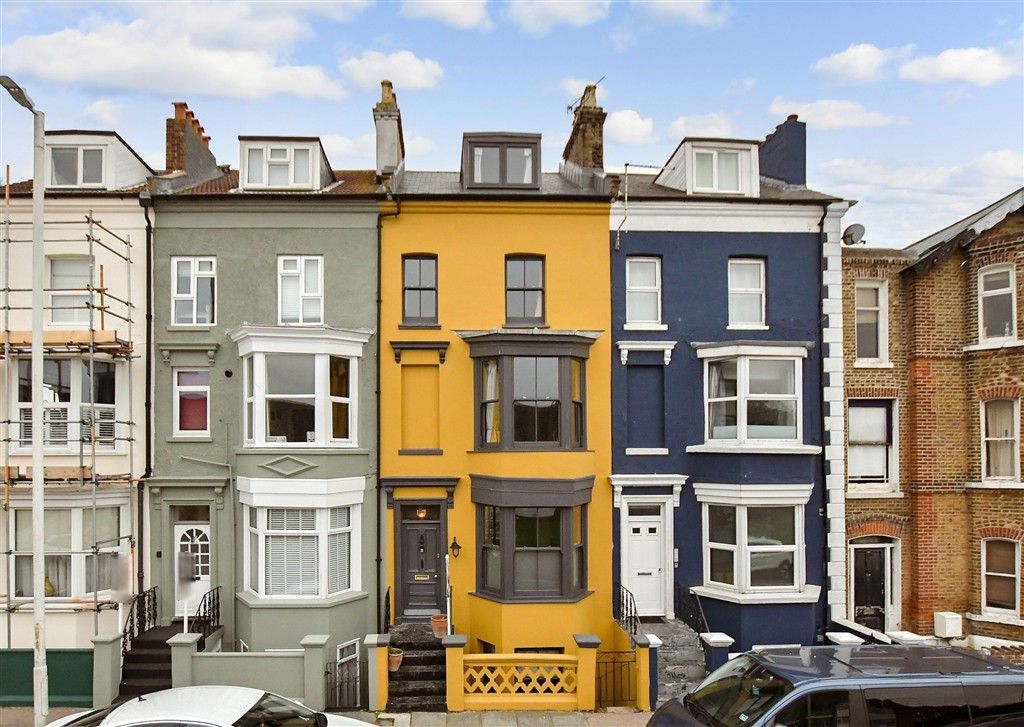 Property photo 1 of 21 External (Web))