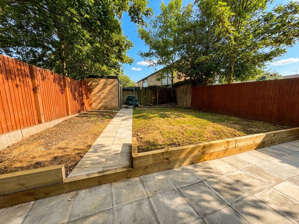 Property photo 3 of 9 Sunny Garden .Jpg