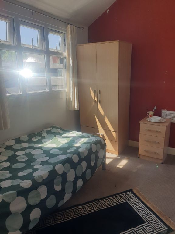 Property photo 1 of 4