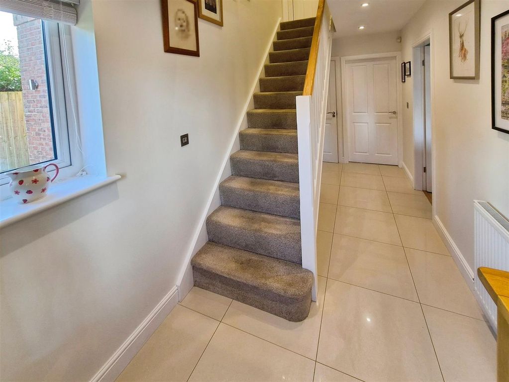 Property photo 3 of 20 Hallway