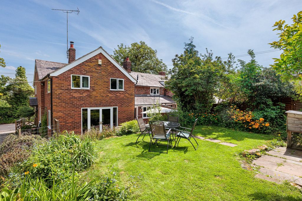 Property photo 1 of 31