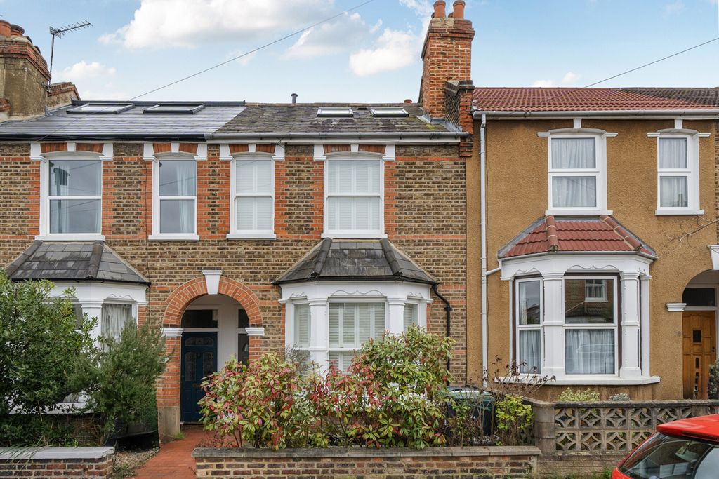 Property photo 1 of 16 1420111-1-69A0558...