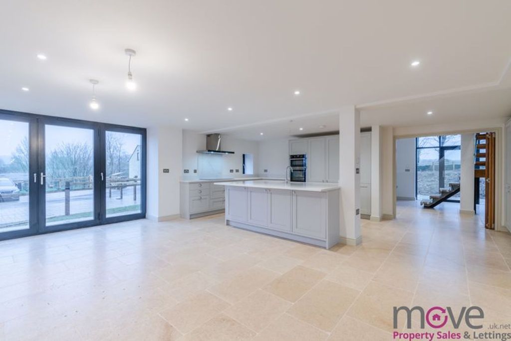 Property photo 2 of 15 Photo 1