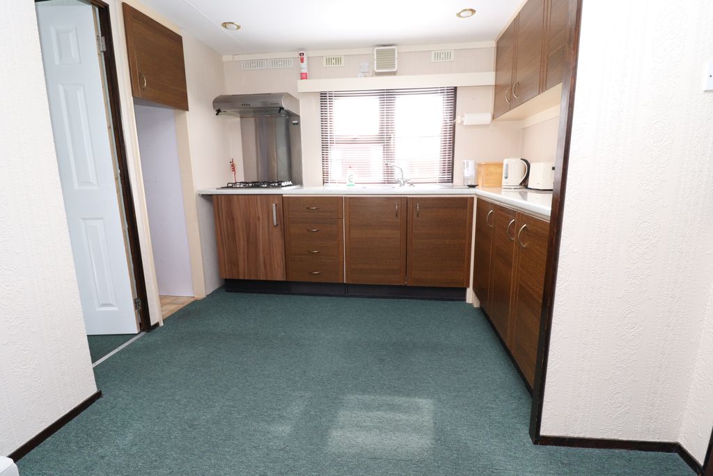 Property photo 2 of 10 Img_9811