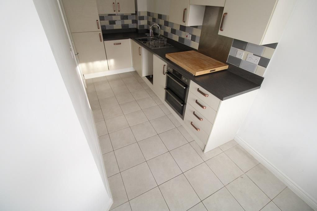 Property photo 2 of 19 Kitchen.Jpg