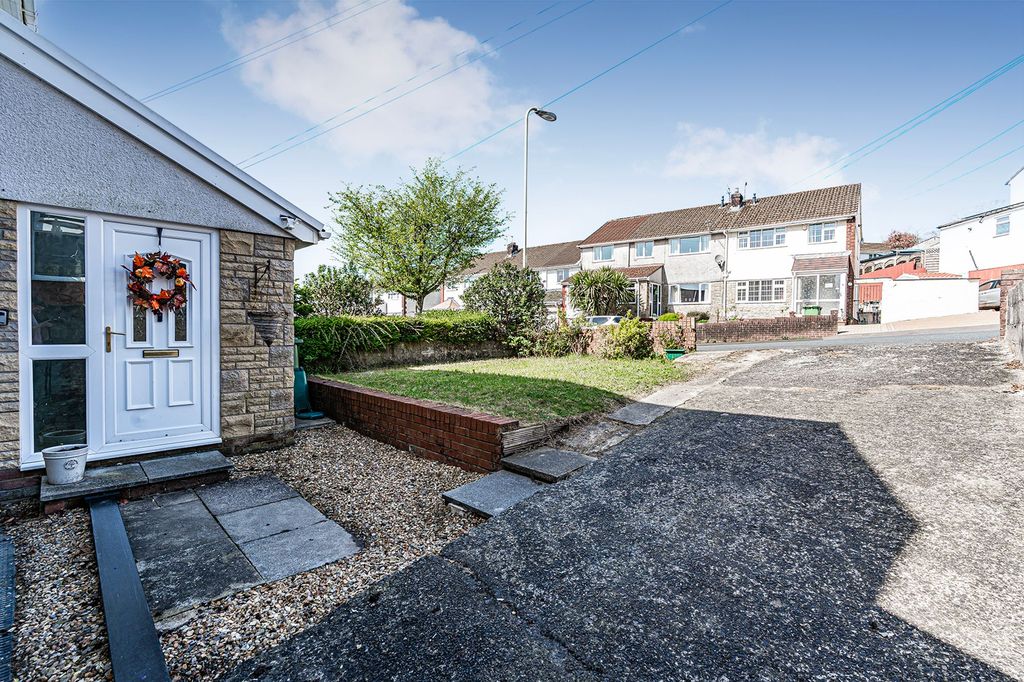 Property photo 3 of 30