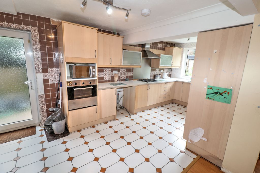 Property photo 2 of 17 Img_8628