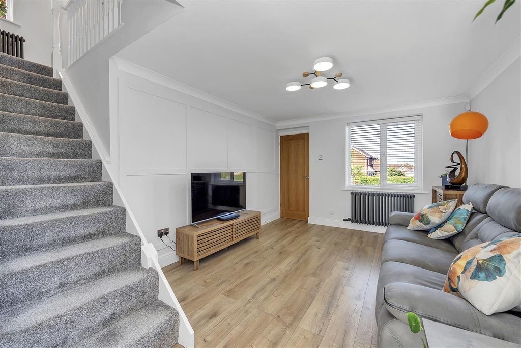 Property photo 3 of 17 Dcp_2432.Jpg