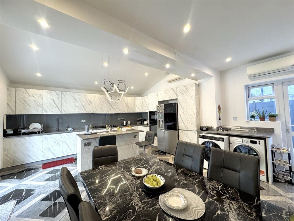 Additional image 15 of 5 bed semi-detached house for saleCheyne Walk, Croydon CR0