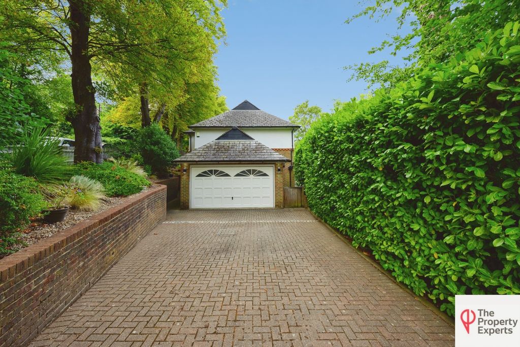 Property photo 1 of 27 Pbox-Img.Jpg