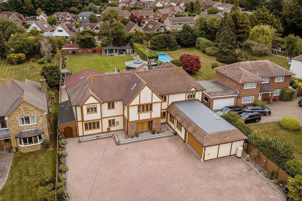 Property photo 1 of 38