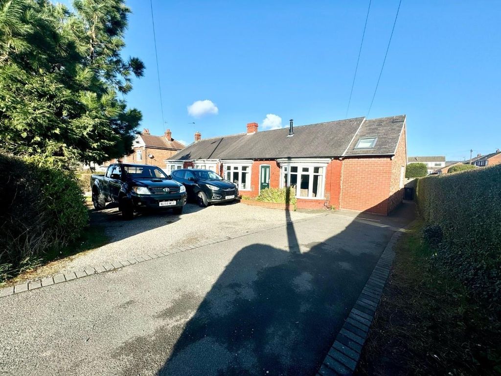 Property photo 1 of 18 External