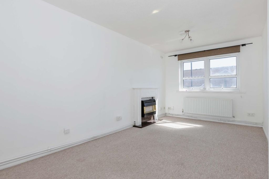 Property photo 2 of 16 North Rd.Jpg