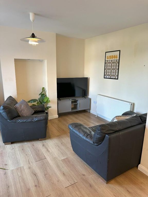 Property photo 3 of 11 3.Jpeg