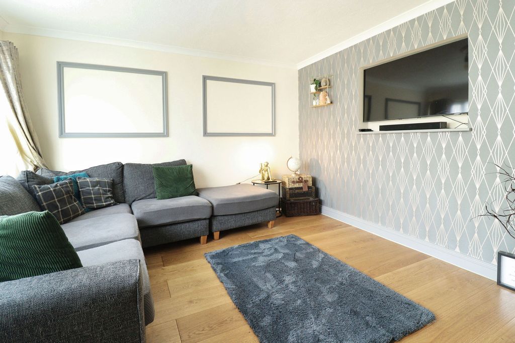 Property photo 2 of 23 Picture No. 03