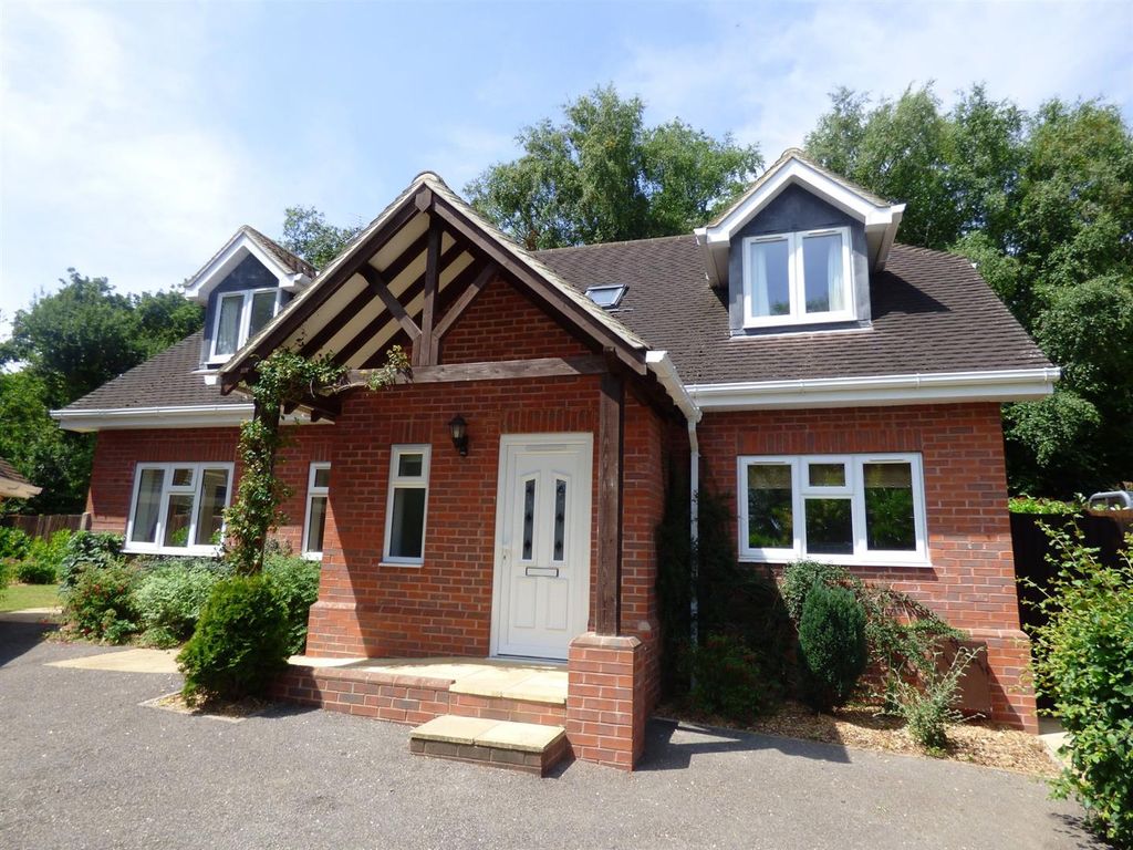 Property photo 2 of 24