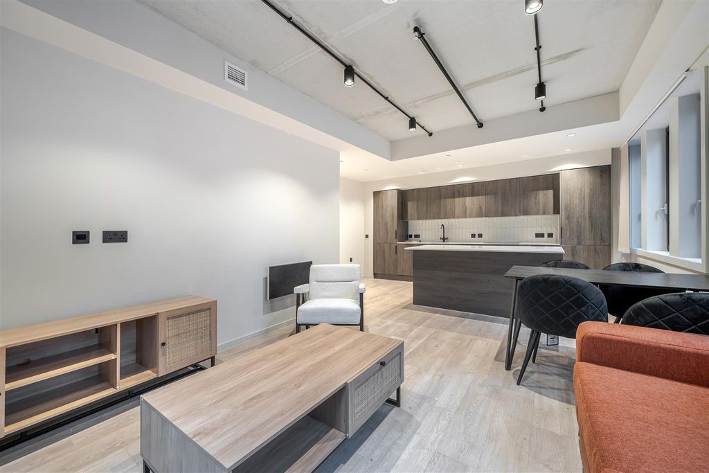 Property photo 3 of 10 1405831-1-69846E998480B.Jpg