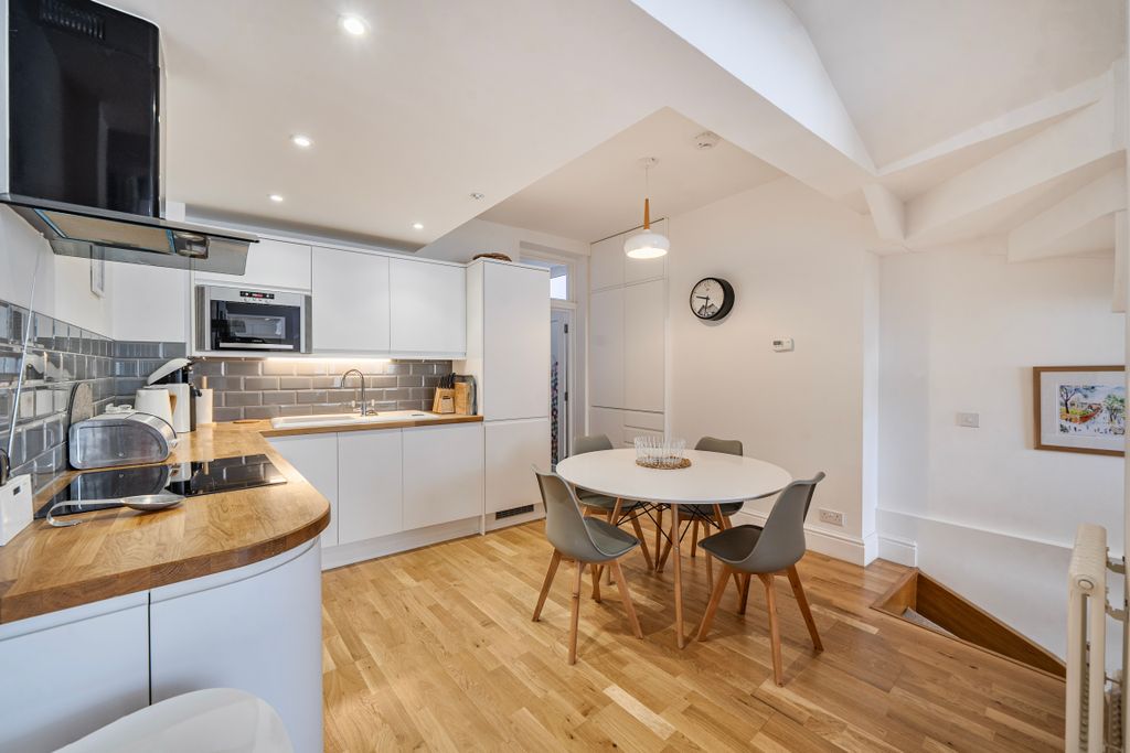 Property photo 3 of 14 Kitchen/Dining Room