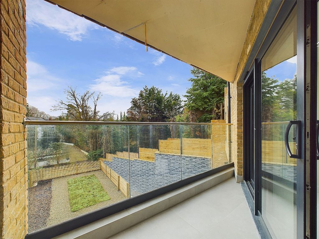 Property photo 1 of 9 3979390