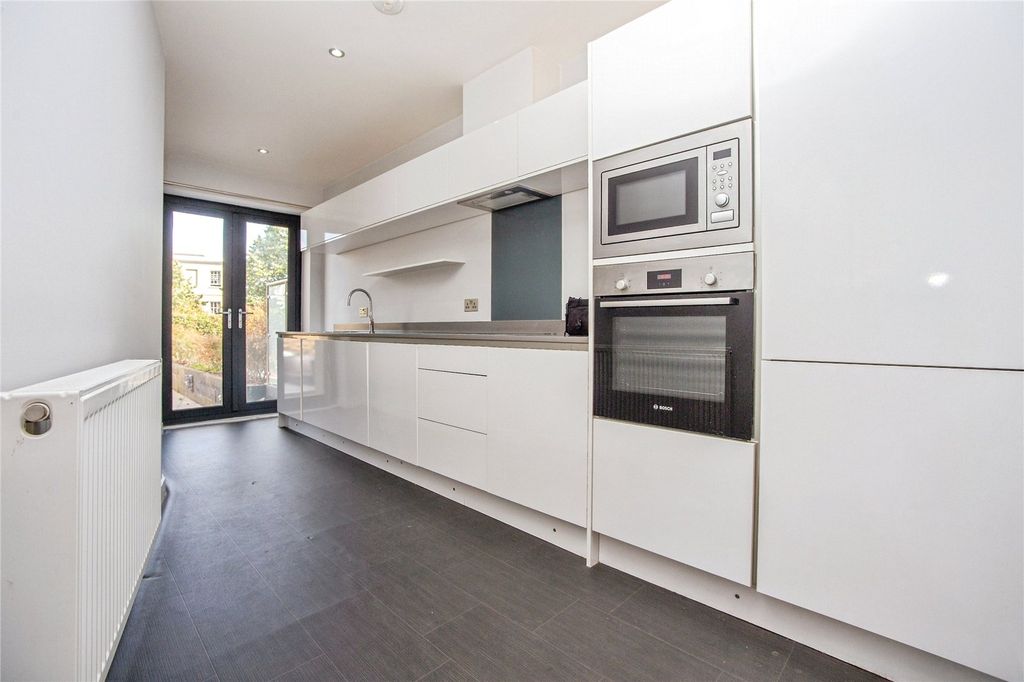 Property photo 1 of 11 Picture No. 03