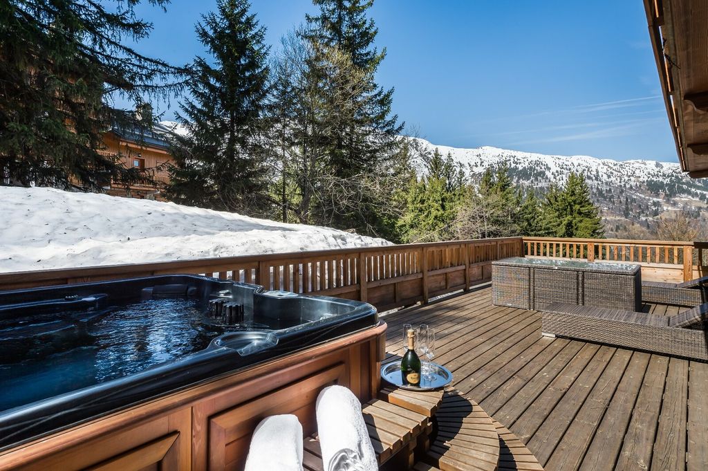 Property photo 3 of 12 Outdoor View