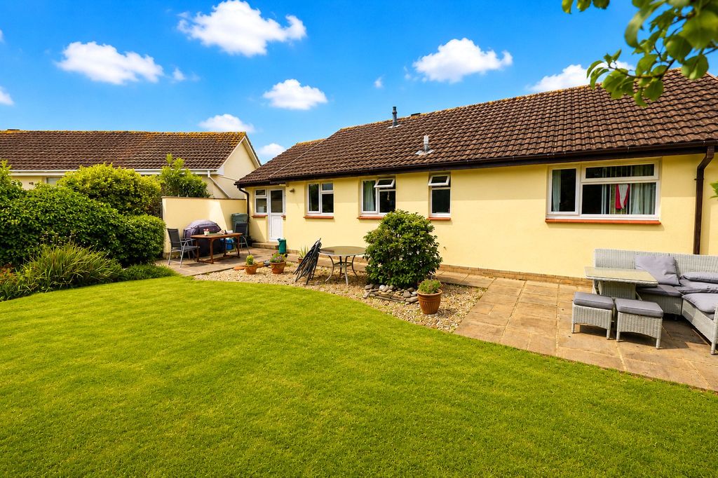 Property photo 2 of 17 Picture No. 18