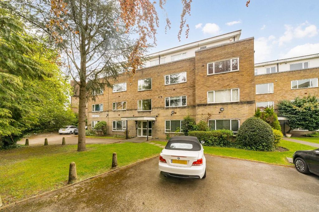 Property photo 1 of 8