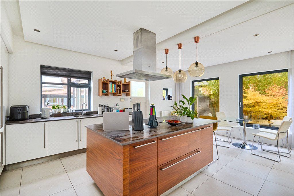 Property photo 2 of 35 Kitchen