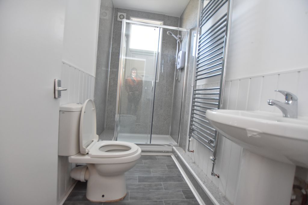 Property photo 3 of 5 Photo 4