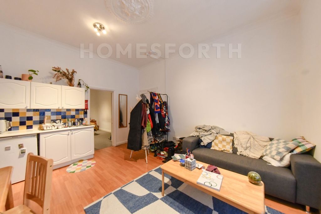 Property photo 3 of 8 Photo 2