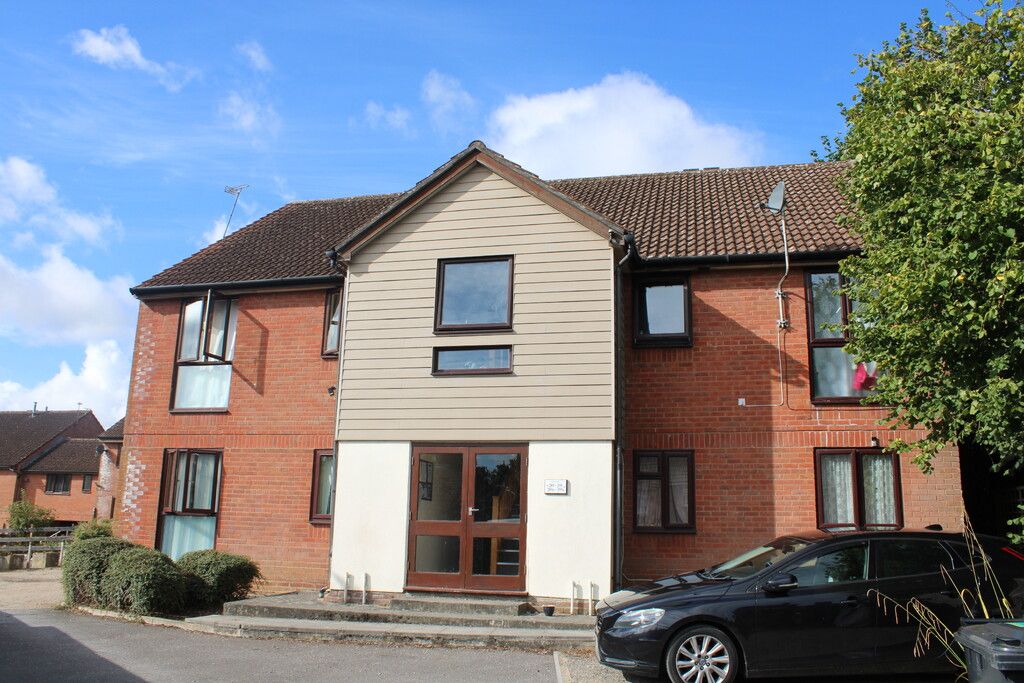 Property photo 1 of 6 Front External