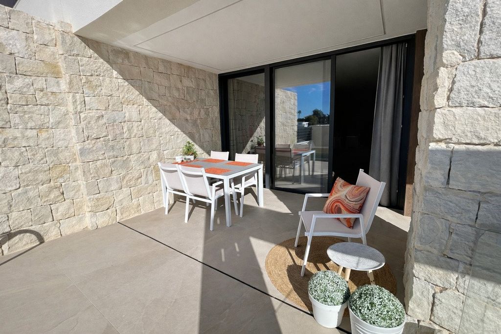 Property photo 3 of 31