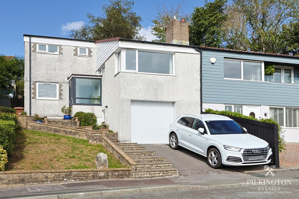 Property photo 1 of 19 5524301