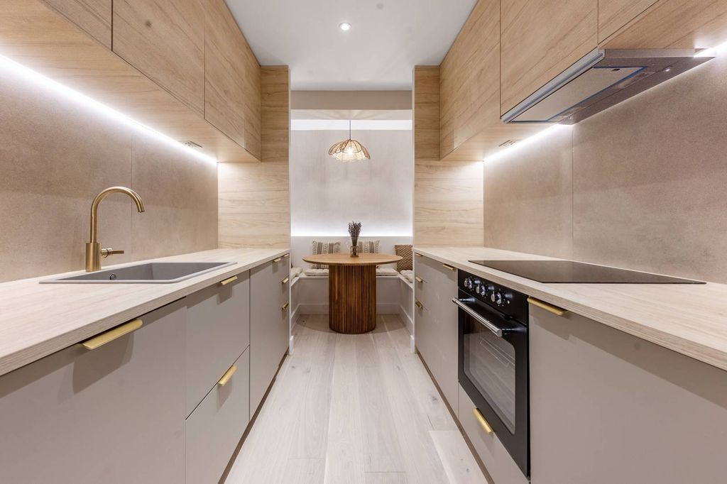 Property photo 1 of 26