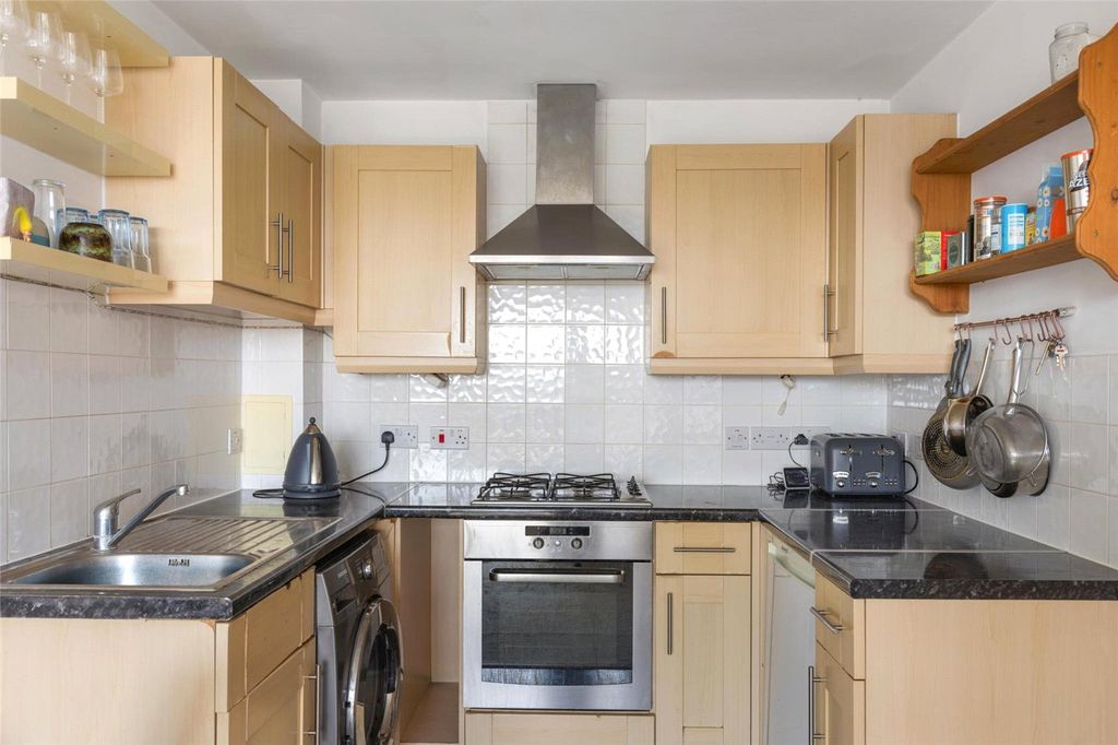 Property photo 2 of 12 Picture No. 25