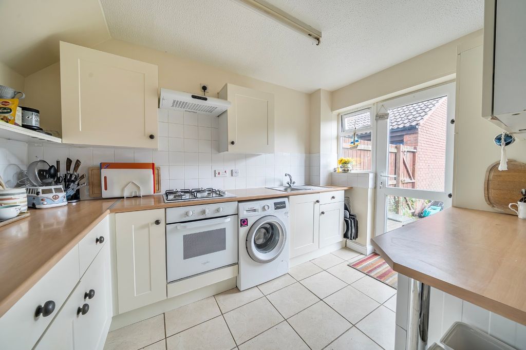 Property photo 2 of 11 Picture No. 40