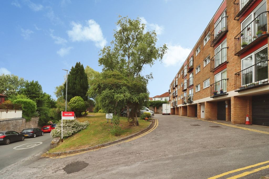 Property photo 1 of 12 Pbox-Img.Jpg