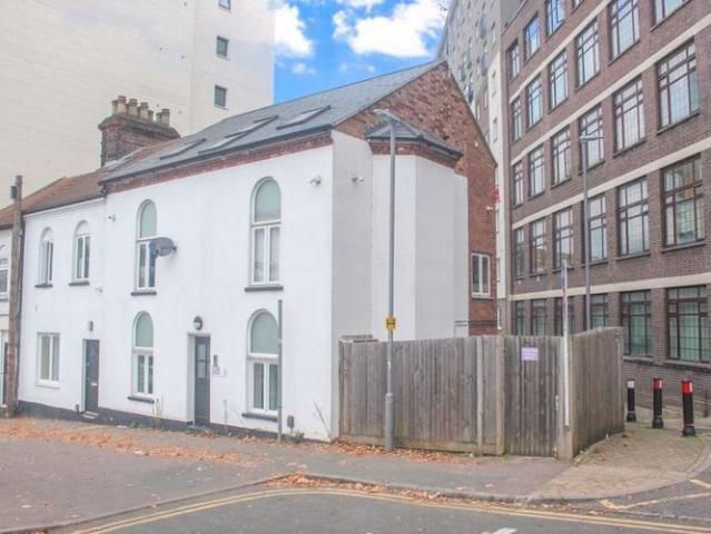 Property photo 1 of 6