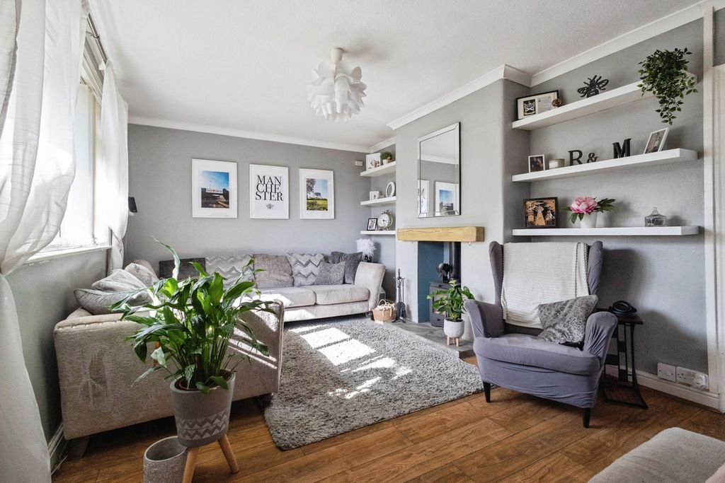 Property photo 3 of 21 Pbox-Img.Jpg