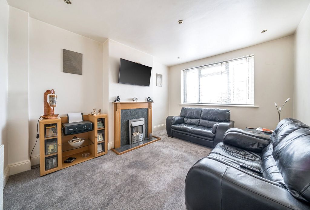 Property photo 2 of 11 Picture No. 02