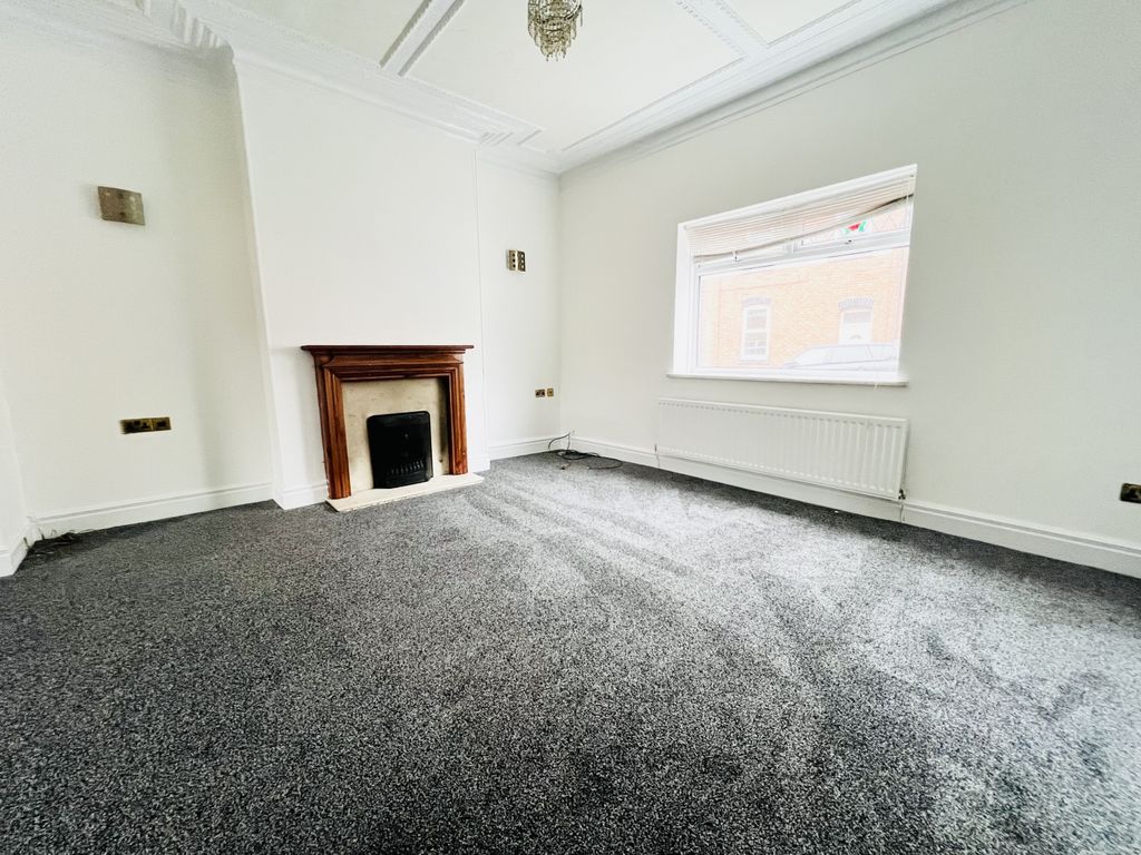 Property photo 2 of 11 Img_5103