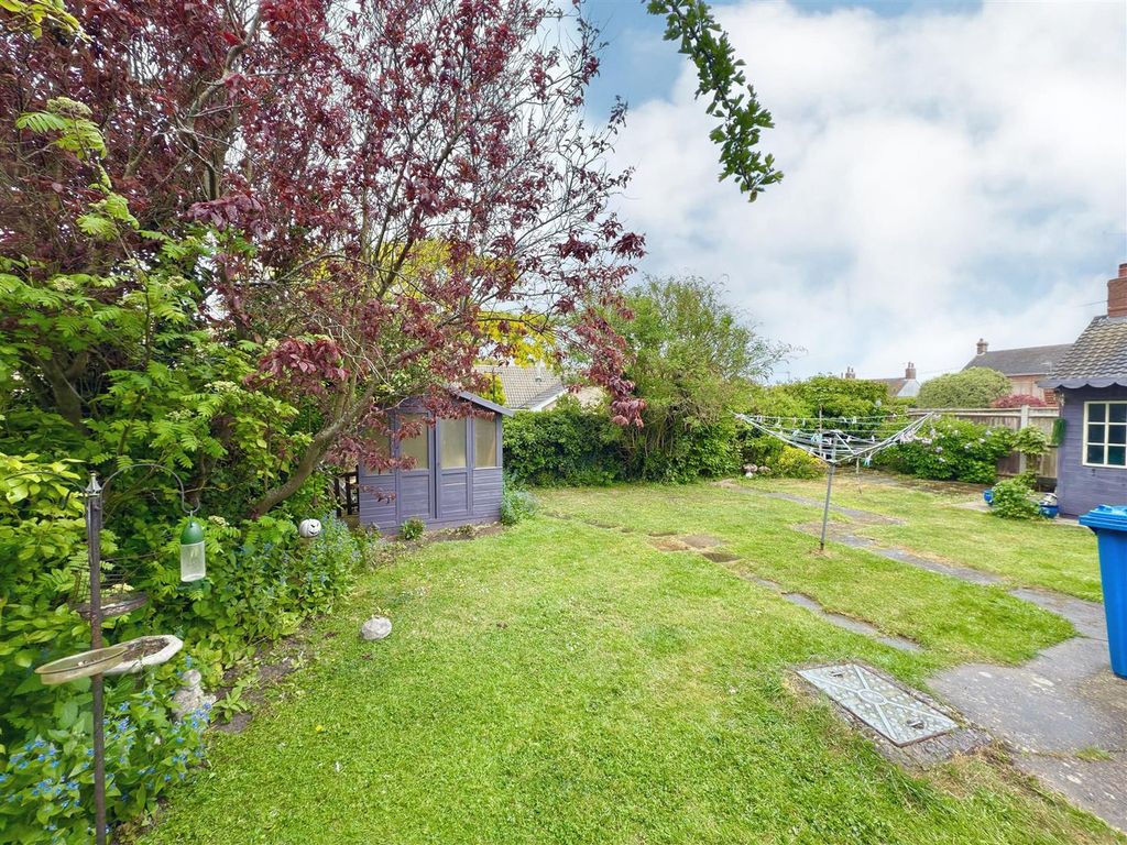 Property photo 3 of 19 Back Garden.Jpg