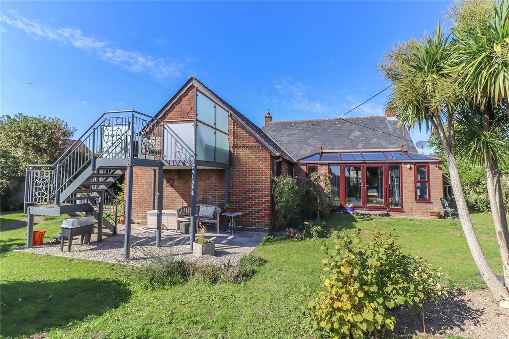 Property photo 1 of 24 Picture No. 10