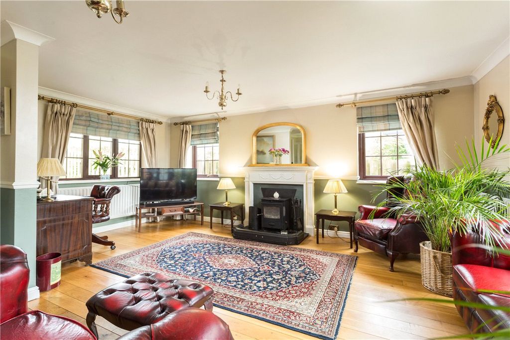 Property photo 3 of 18 Picture No. 36