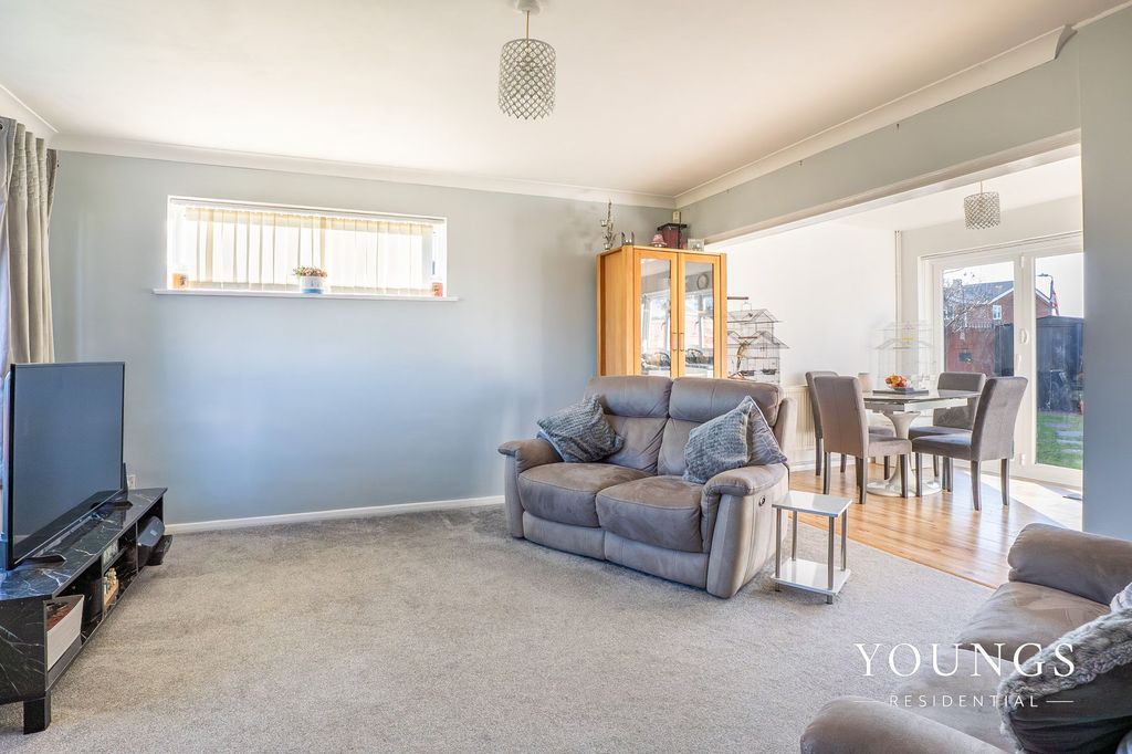 Property photo 3 of 22