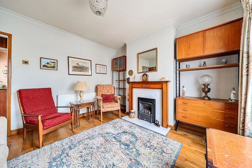 Property photo 3 of 19