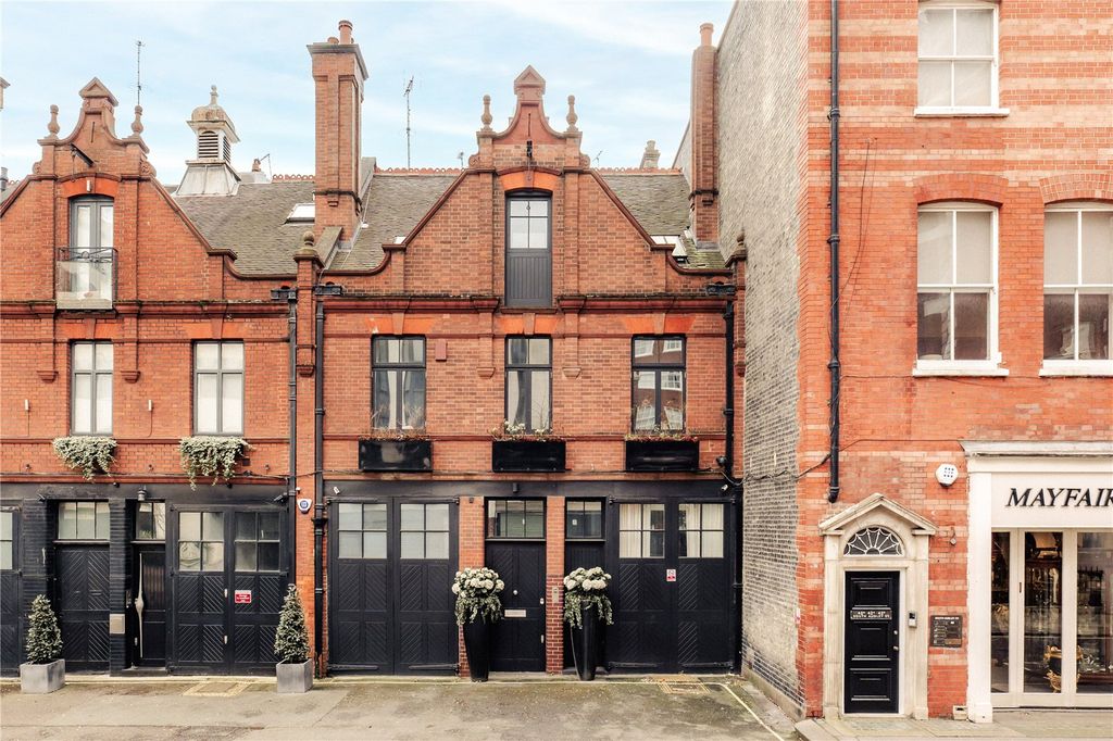 Property photo 1 of 19 Exterior