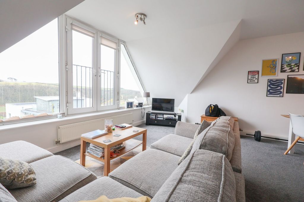 Property photo 2 of 16 Lounge/Diner