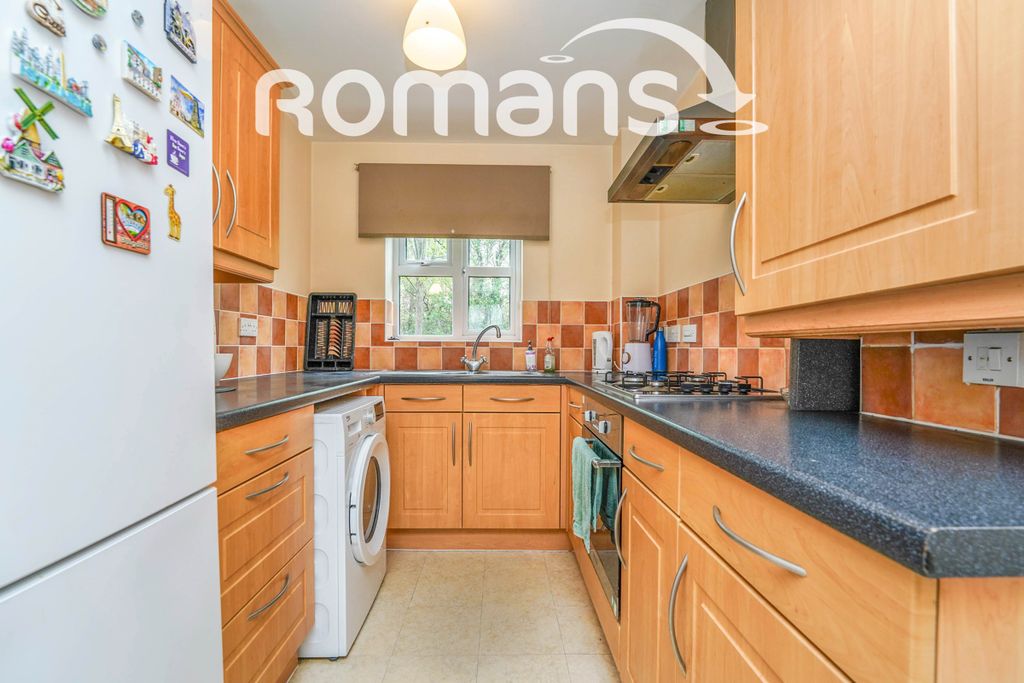 Property photo 3 of 9 3